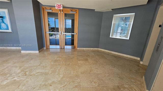 7900 Harbor Island Dr 703, North Bay Village, FL 33141