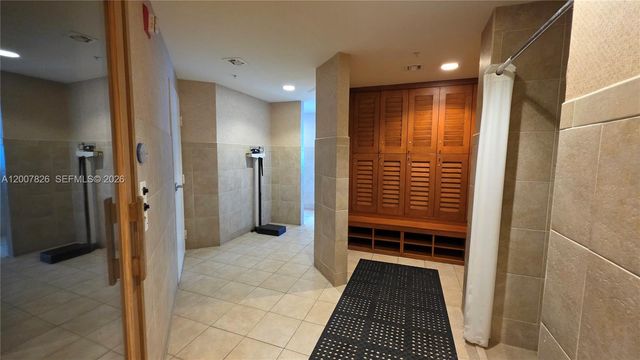 7900 Harbor Island Dr 703, North Bay Village, FL 33141