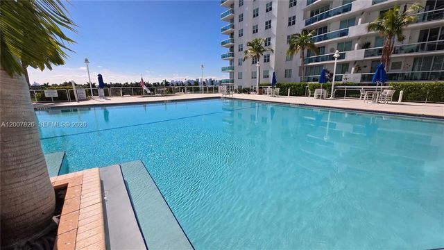 7900 Harbor Island Dr 703, North Bay Village, FL 33141