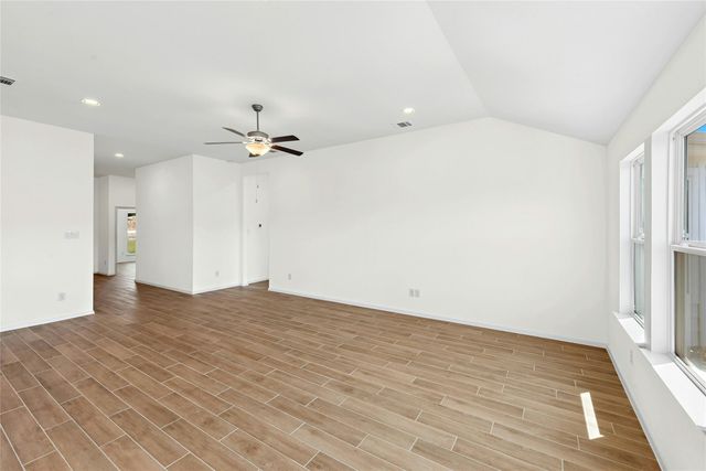 4112 Rockwood DR, Lago Vista, TX 78645