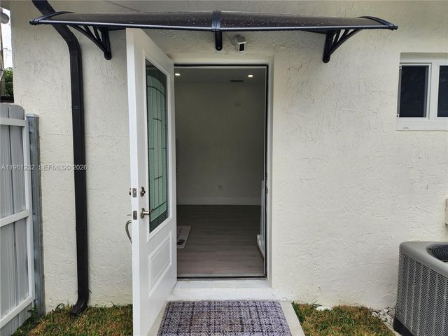 12460 SW 187th Ter 1, Miami, FL 33177