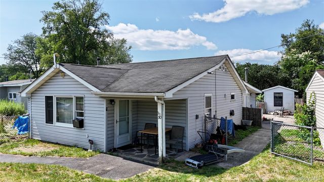 30 Plattekill Drive, Mount Marion, NY 12456