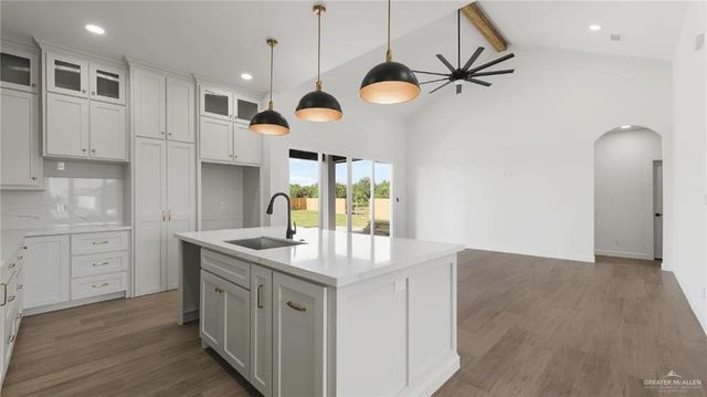 9813 Heights N, Harlingen, TX 78552