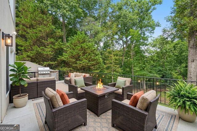881 River Chase, Hoschton, GA 30548