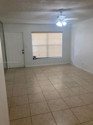 5494 Courtyard Dr 5494, Margate, FL 33063