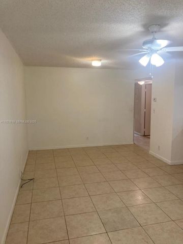 5494 Courtyard Dr 5494, Margate, FL 33063