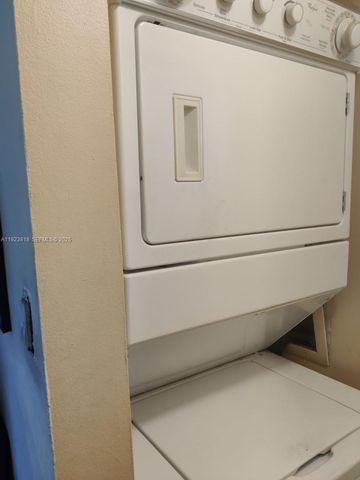 5494 Courtyard Dr 5494, Margate, FL 33063