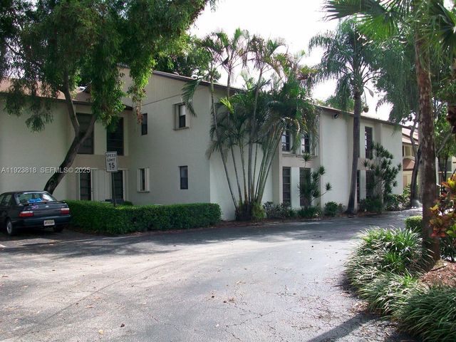 5494 Courtyard Dr 5494, Margate, FL 33063