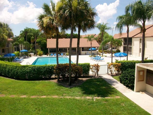 5494 Courtyard Dr 5494, Margate, FL 33063