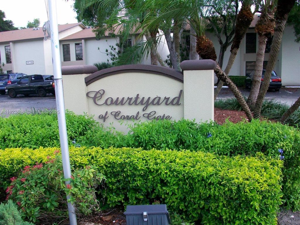 5494 Courtyard Dr 5494, Margate, FL 33063