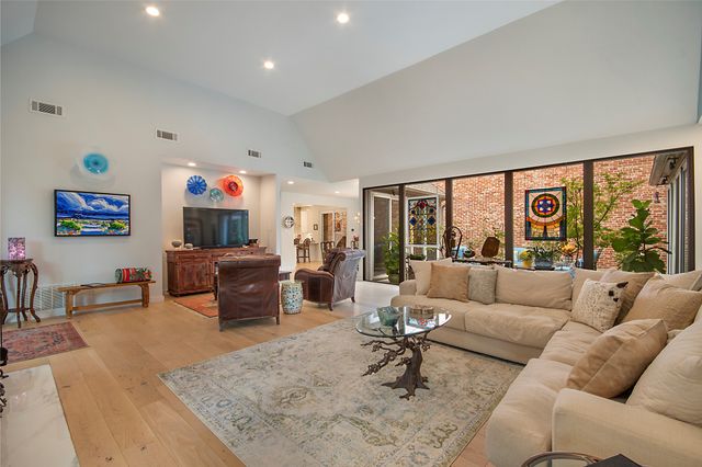 11804 Forest Lakes Lane, Dallas, TX 75230