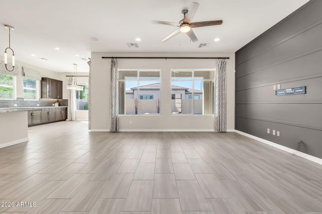 1441 E POWELL Way, Gilbert, AZ 85298