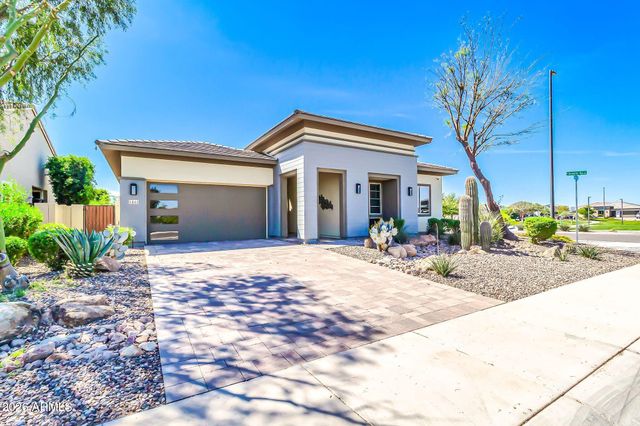 1441 E POWELL Way, Gilbert, AZ 85298