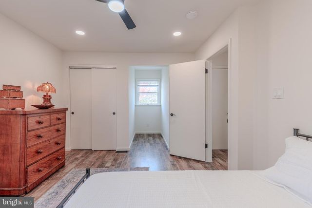 206 HOLLY DR, Rio Grande, NJ 08242