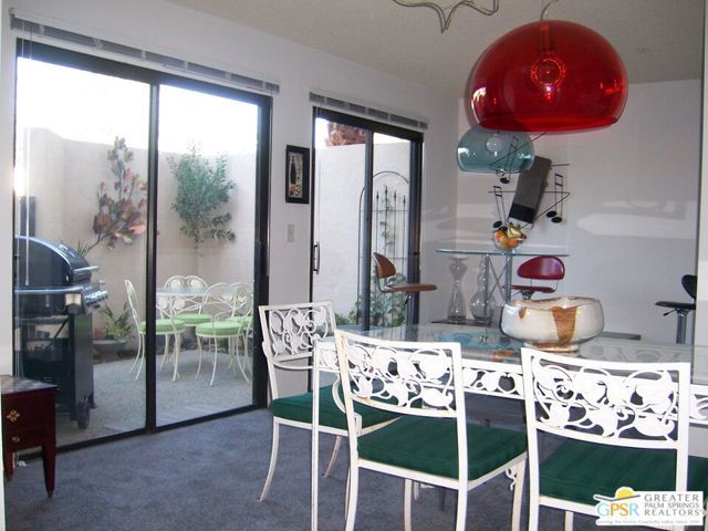 882 Village Square, Palm Springs, CA 92262