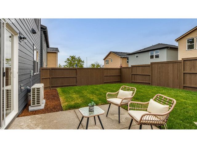 3525 Sw MAWRCREST Ave, Gresham, OR 97080
