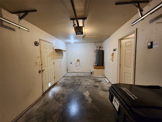 3025 Pueblo Trail, Lake Worth, TX 76135