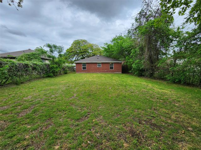 3025 Pueblo Trail, Lake Worth, TX 76135