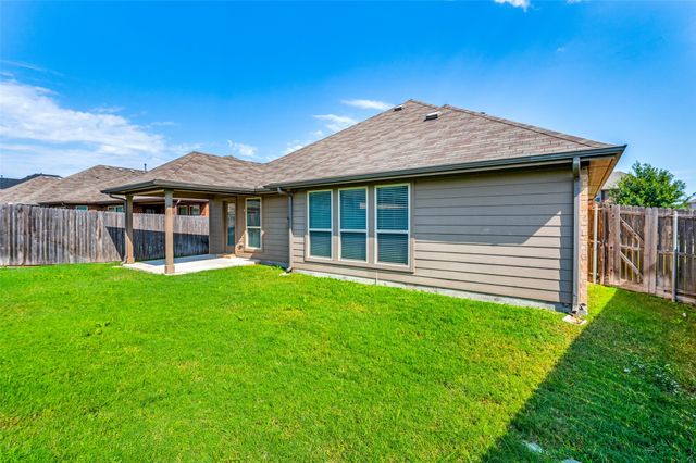 900 Bird Creek Drive, Little Elm, TX 75068