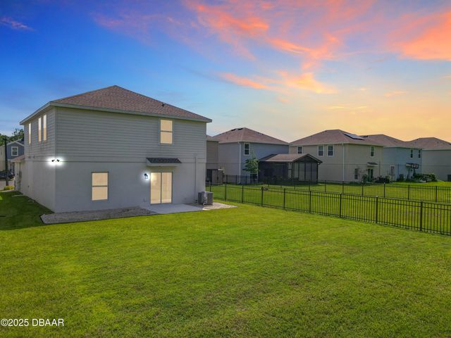 1295 Sand Trap Court, Daytona Beach, FL 32124