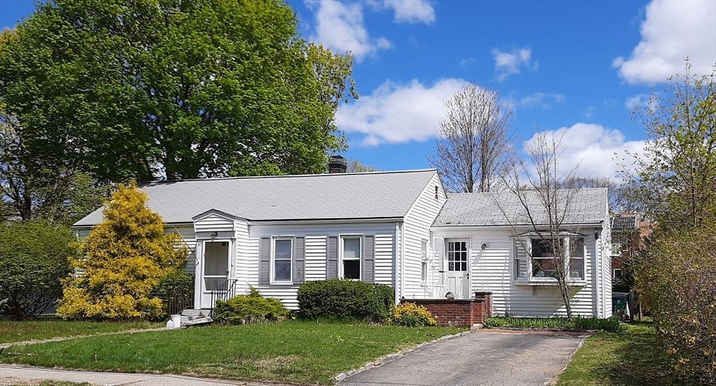 57 Charlemont Street Single Fam, Newton, MA 02461
