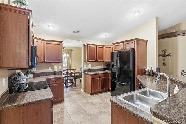 2303 SE 22nd Loop, Ocala, FL 34471