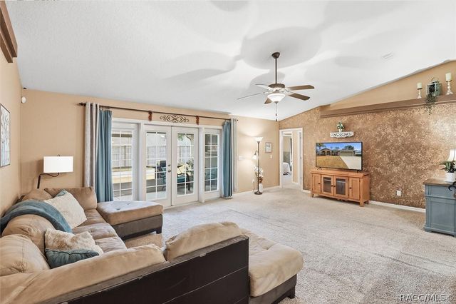 2303 SE 22nd Loop, Ocala, FL 34471