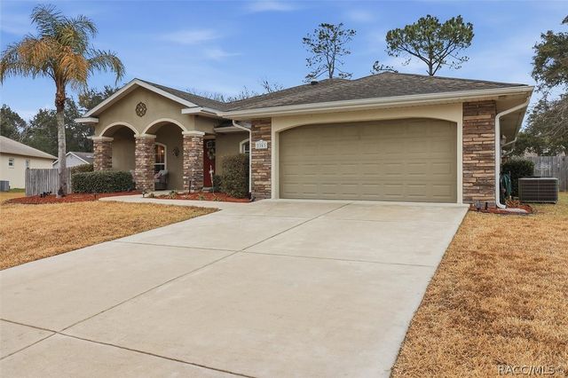 2303 SE 22nd Loop, Ocala, FL 34471