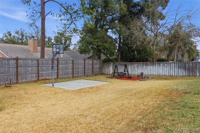 2303 SE 22nd Loop, Ocala, FL 34471