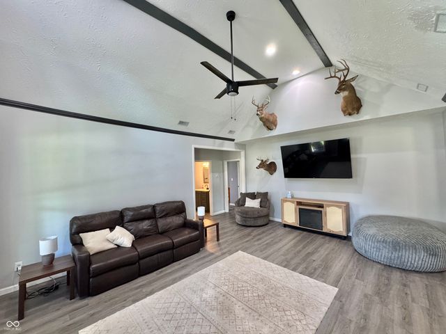 803 N Mary Patton Drive, Brazil, IN 47834