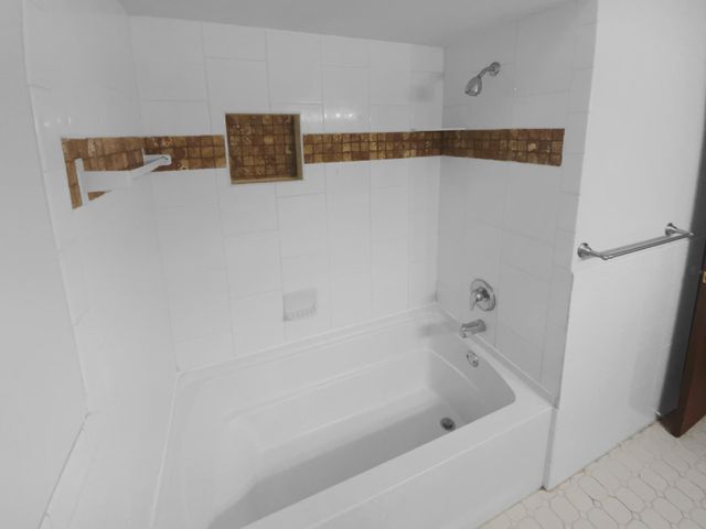 8906 138th Street Court, Apple Valley, MN 55124