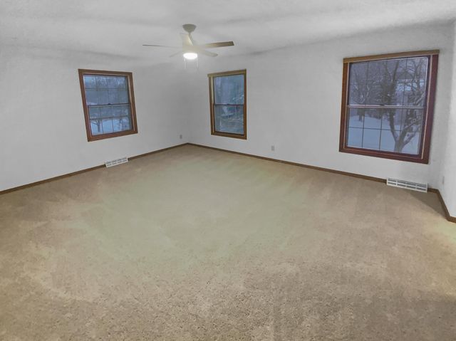 8906 138th Street Court, Apple Valley, MN 55124