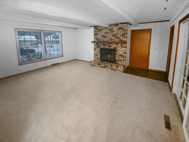 8906 138th Street Court, Apple Valley, MN 55124