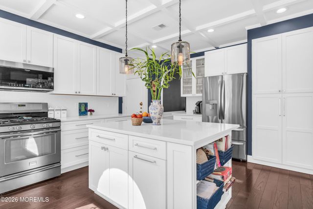 5 Candeub Court, Manalapan, NJ 07726