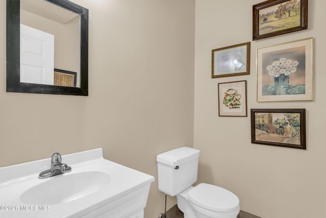 5 Candeub Court, Manalapan, NJ 07726