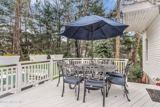 5 Candeub Court, Manalapan, NJ 07726