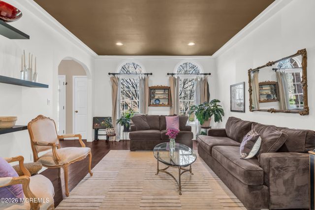 5 Candeub Court, Manalapan, NJ 07726