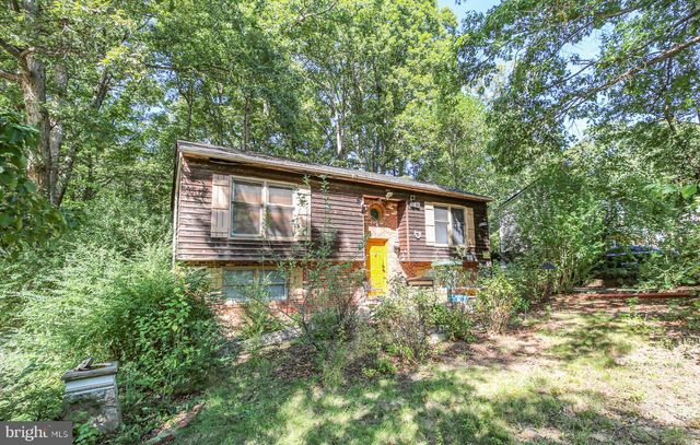 207 DURHAM DR, Fredericksburg, VA 22407