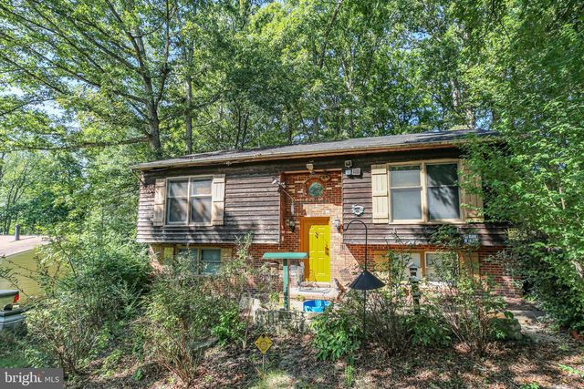 207 DURHAM DR, Fredericksburg, VA 22407