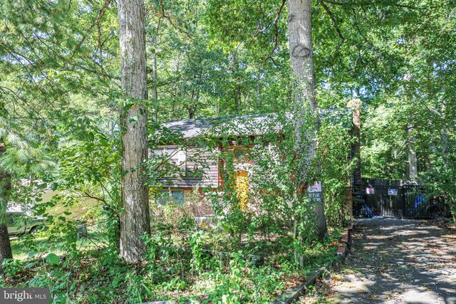 207 DURHAM DR, Fredericksburg, VA 22407