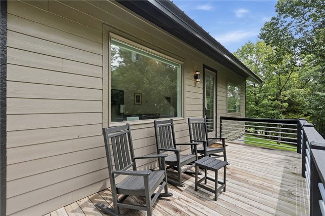 45 Center Road, Eureka Springs, AR 72631