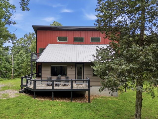 45 Center Road, Eureka Springs, AR 72631