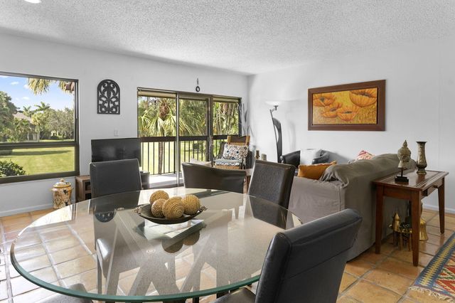 13334 Polo Club Road 317, Wellington, FL 33414
