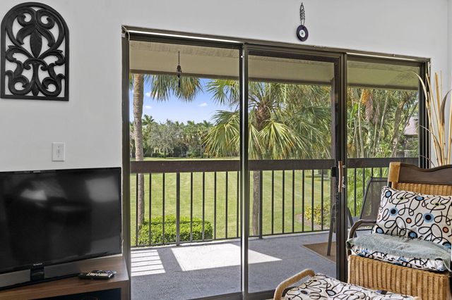 13334 Polo Club Road 317, Wellington, FL 33414