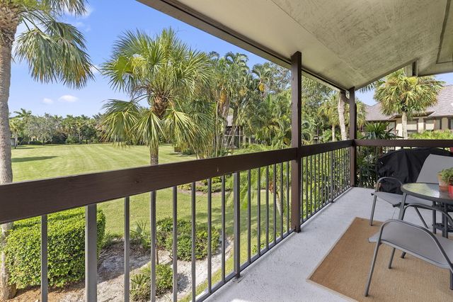 13334 Polo Club Road 317, Wellington, FL 33414