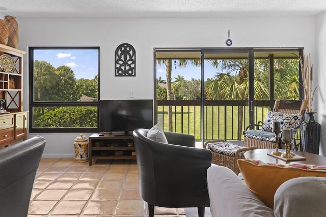 13334 Polo Club Road 317, Wellington, FL 33414
