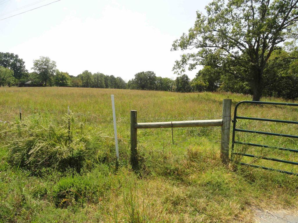 4971 US-65 N Highway, Clinton, AR 72031