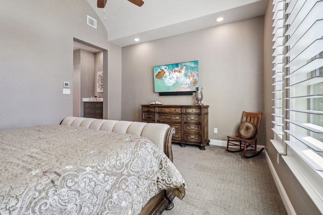 1772 Coopers Hawk Drive, Arlington, TX 76005