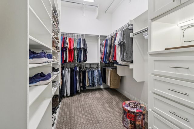 1772 Coopers Hawk Drive, Arlington, TX 76005