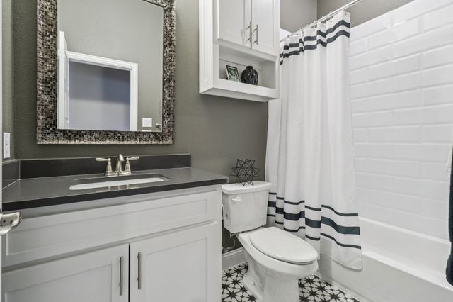 1772 Coopers Hawk Drive, Arlington, TX 76005